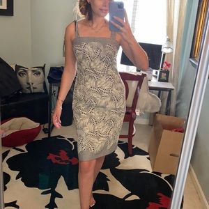 Maggy London
Leaf Embroidered Tie Shoulder Strap